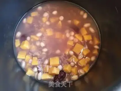 Make Potato peanut rice congee step 7