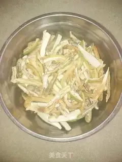 Make Pickled radish step 1
