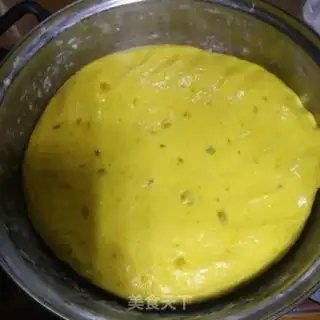 Make Pumpkin rolls step 3