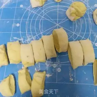 Make Pumpkin rolls step 6