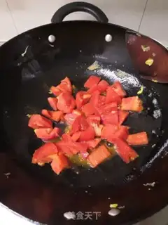 Make Tomato fried eggs step 5