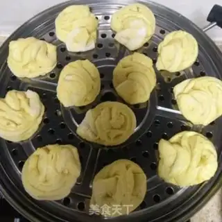 Make Pumpkin rolls step 9