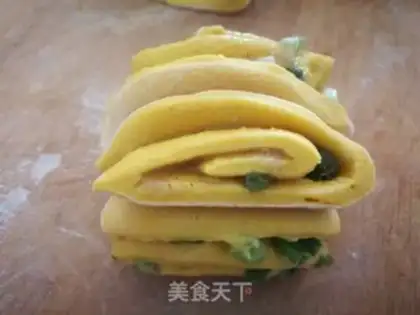 Make Pumpkin rolls step 21