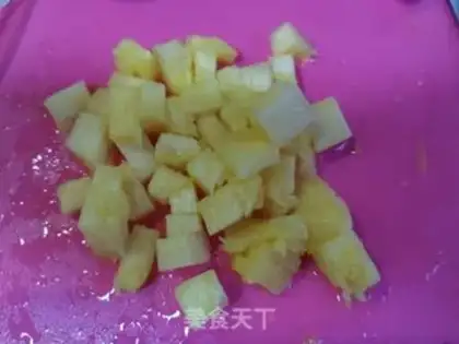Make Pineapple rice step 4
