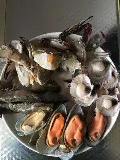 Make Seafood feast step 0
