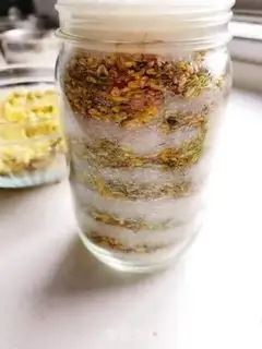Make Homemade cinnamon flowers step 3