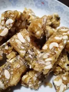 Make Peanut sugar step 5