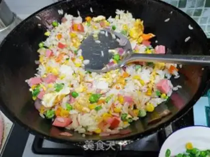 Make Pineapple rice step 12