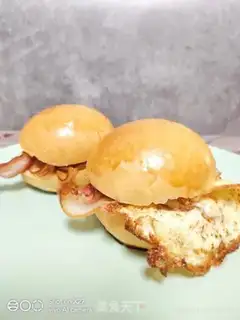 Make Bacon eggburgers step 4