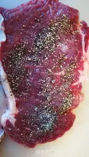 Make original steak and vegetable platter step 2