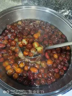 Make Homemade wild acid date juice step 2