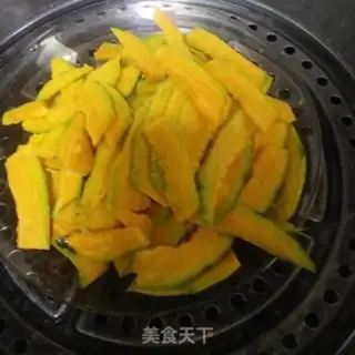 Make Pumpkin buns step 0
