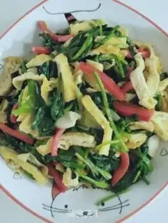 Make Spinach fried tofu dry step 5
