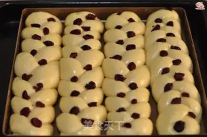 Make The cranberry loaf step 9