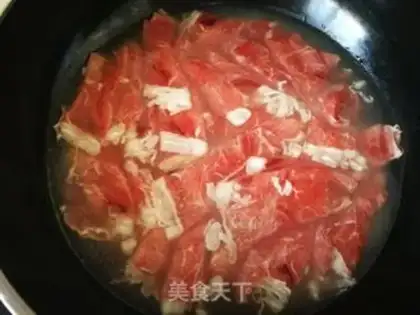Make Boiled beef rolls with chrysanthemum mushrooms step 3