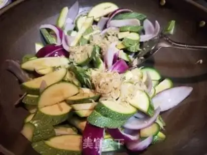 Make Onion fried watermelon step 6