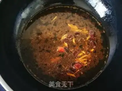 Make Boiled beef rolls with chrysanthemum mushrooms step 8