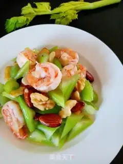 Make Shrimp celery makes nuts step 6