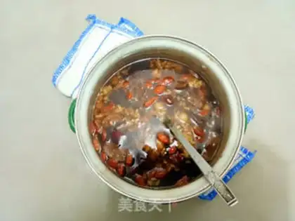 Make The red sugar wine makes a circle step 8