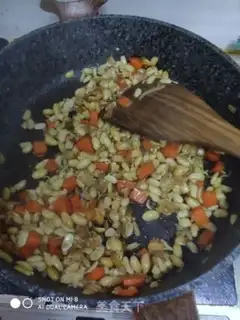 Make Bean sprouts and carrots step 7