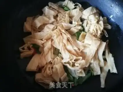 Make Pyramid makes man-made meat step 5