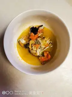 Make Krabs, blue flowers, tofu soup step 1
