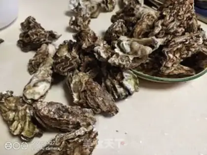 Make A garlic fan step 0