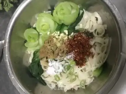 Make Oily noodles step 2