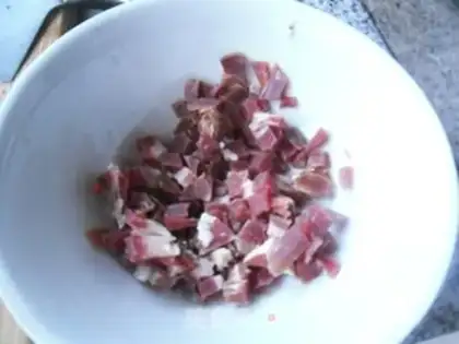Make Spoon ham and rice step 1