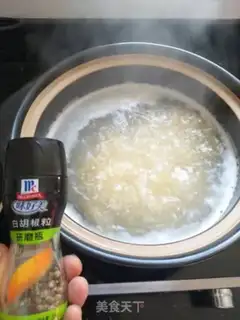 Make Two rice shrimp porridge step 3