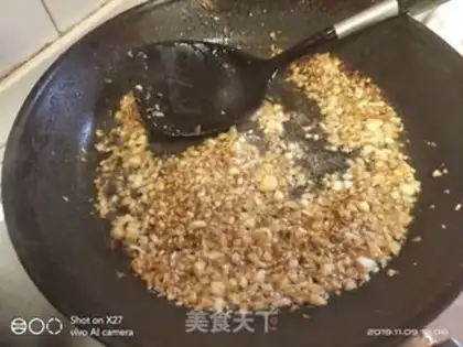 Make A garlic fan step 5