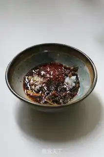 Make Eggs and spinach spicy noodles step 3