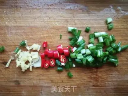 Make Carrot seaweed tofu soup step 2