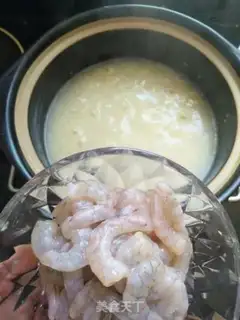 Make Two rice shrimp porridge step 5