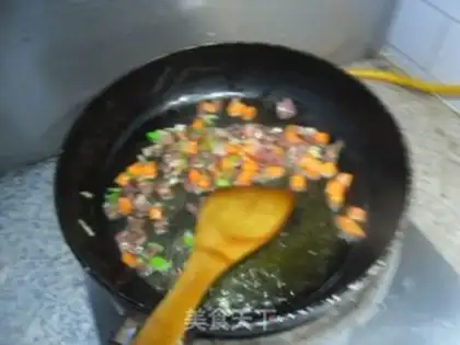 Make Spoon ham and rice step 4