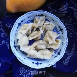 Make Roach pork dumplings step 10
