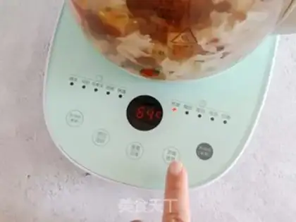 Make Peach soap horns, twig step 8