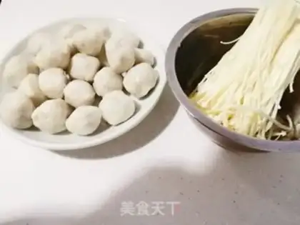 Make Gin-snack fishball soup step 0