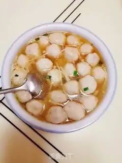 Make Gin-snack fishball soup step 3