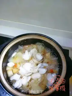 Make Ice sugar, silver ear, pear step 5