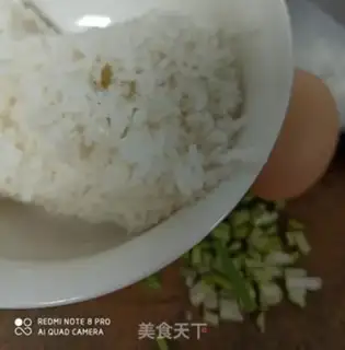 Make Pyramid salami egg fried rice step 1