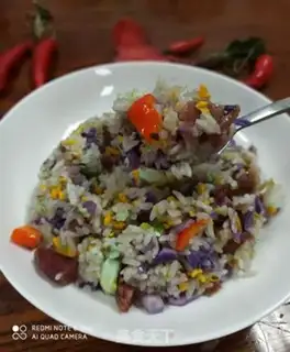 Make Pyramid salami egg fried rice step 6