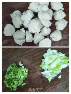 Make Tomato gill mushroom fishball soup step 3
