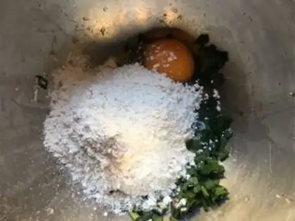 Make Sour sauerkraut noodles step 1