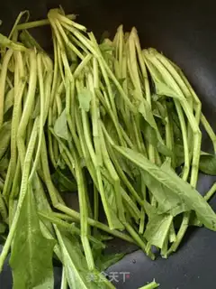 Make Japanese sesame sauce step 1