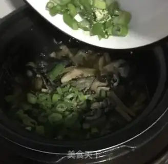 Make Mushroom chicken stew step 20