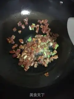 Make A simple version of Qi Po fried rice step 5