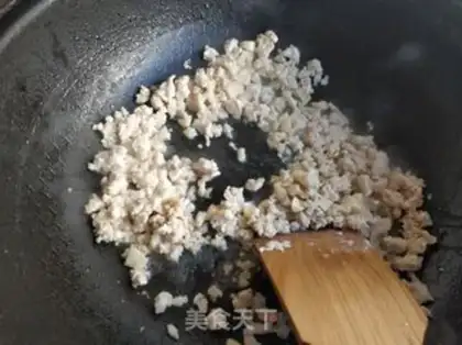 Make Cheese, pork, tomato, noodles step 3