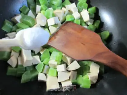Make Scrambled chicks step 3