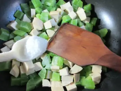 Make Scrambled chicks step 4